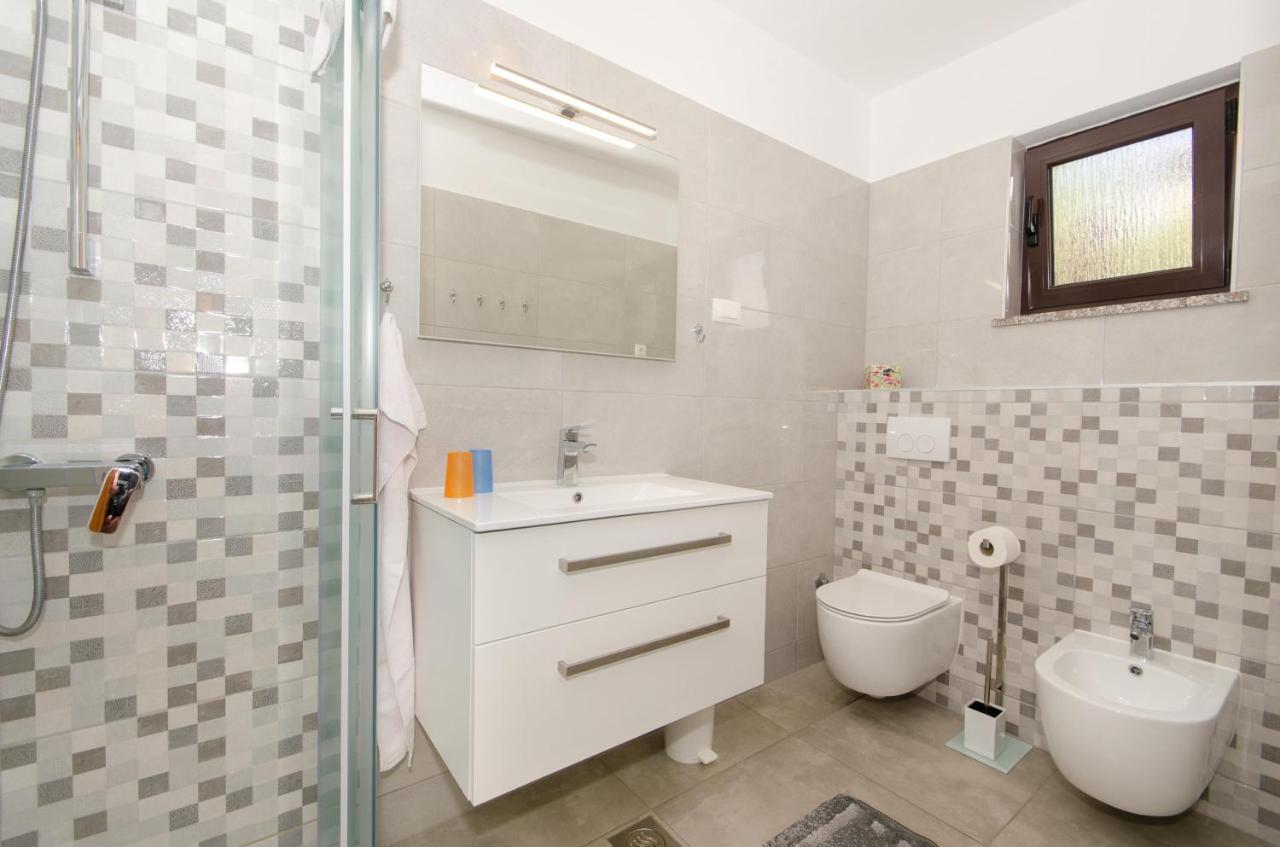 Apartments Bungavilia Rovinj Luaran gambar
