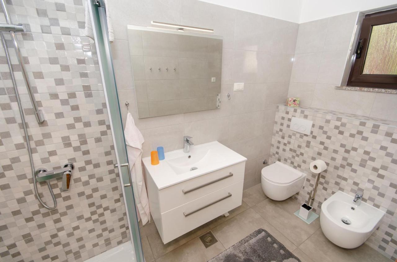 Apartments Bungavilia Rovinj Luaran gambar