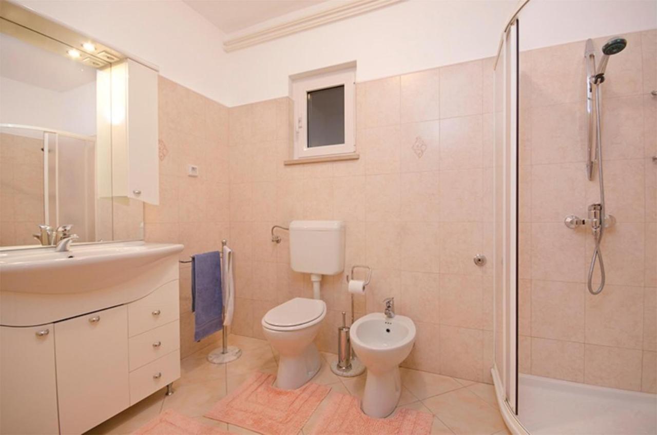 Apartments Bungavilia Rovinj Luaran gambar